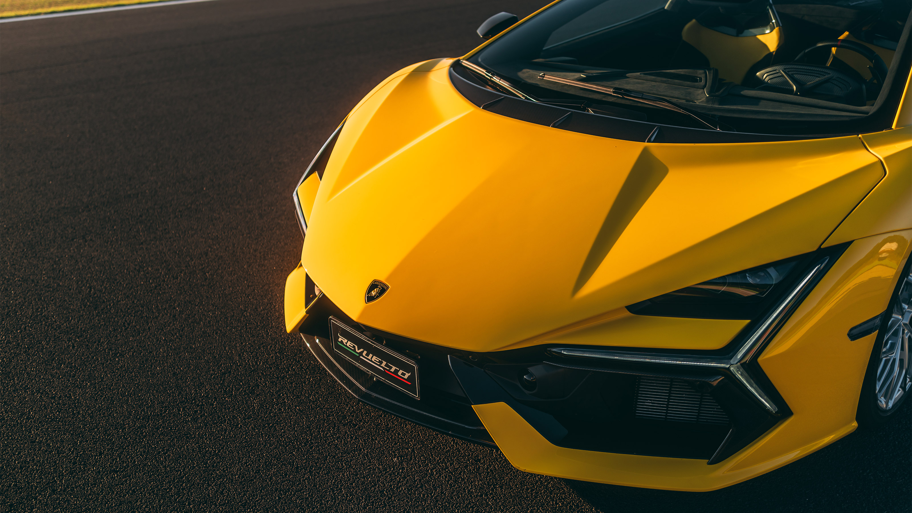 Lamborghini Revuelto