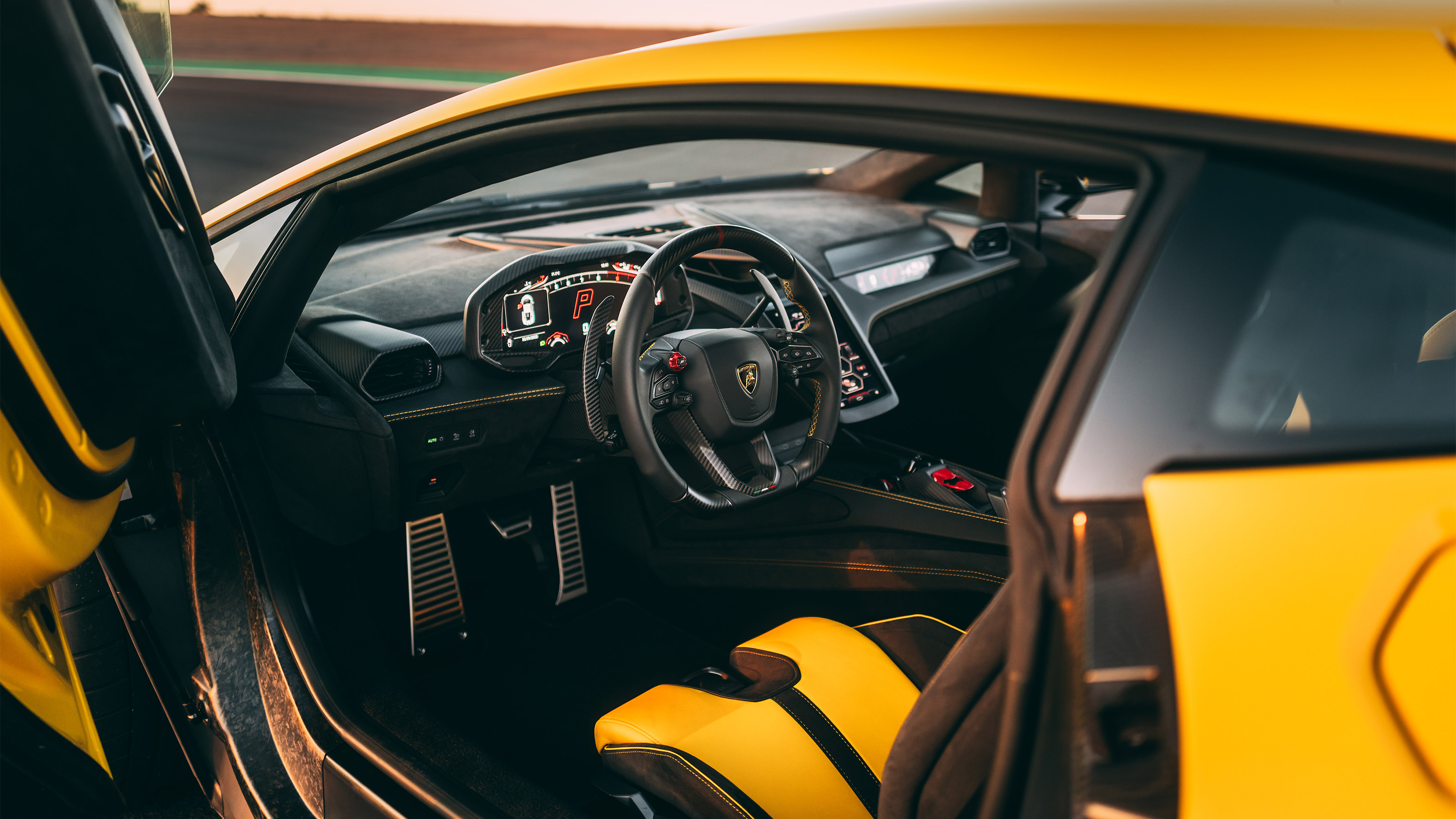 Lamborghini Revuelto