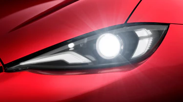 2024 Mazda MX-5 – headlights