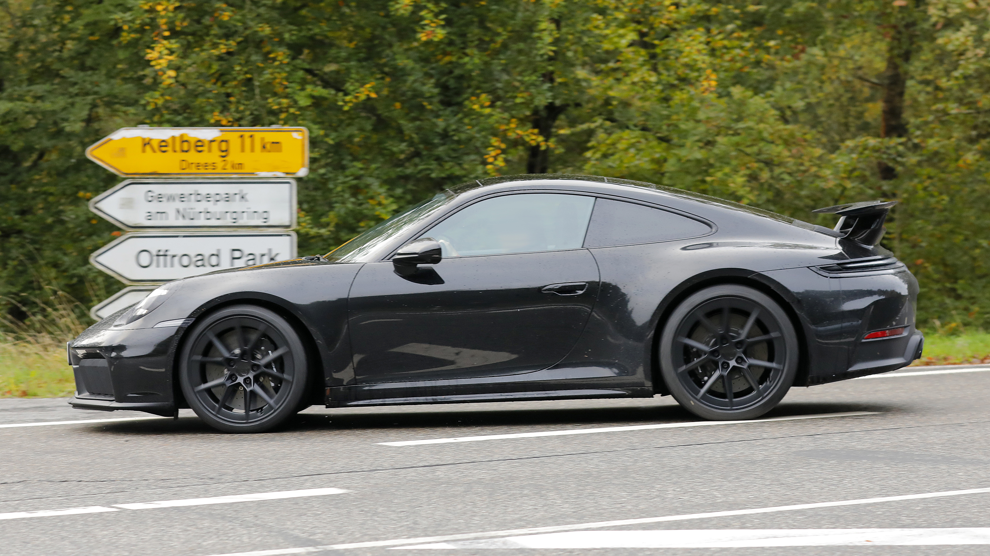 Porsche 911 992.2 facelift – side