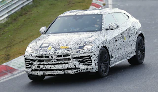 Lamborghini Urus hybrid – front
