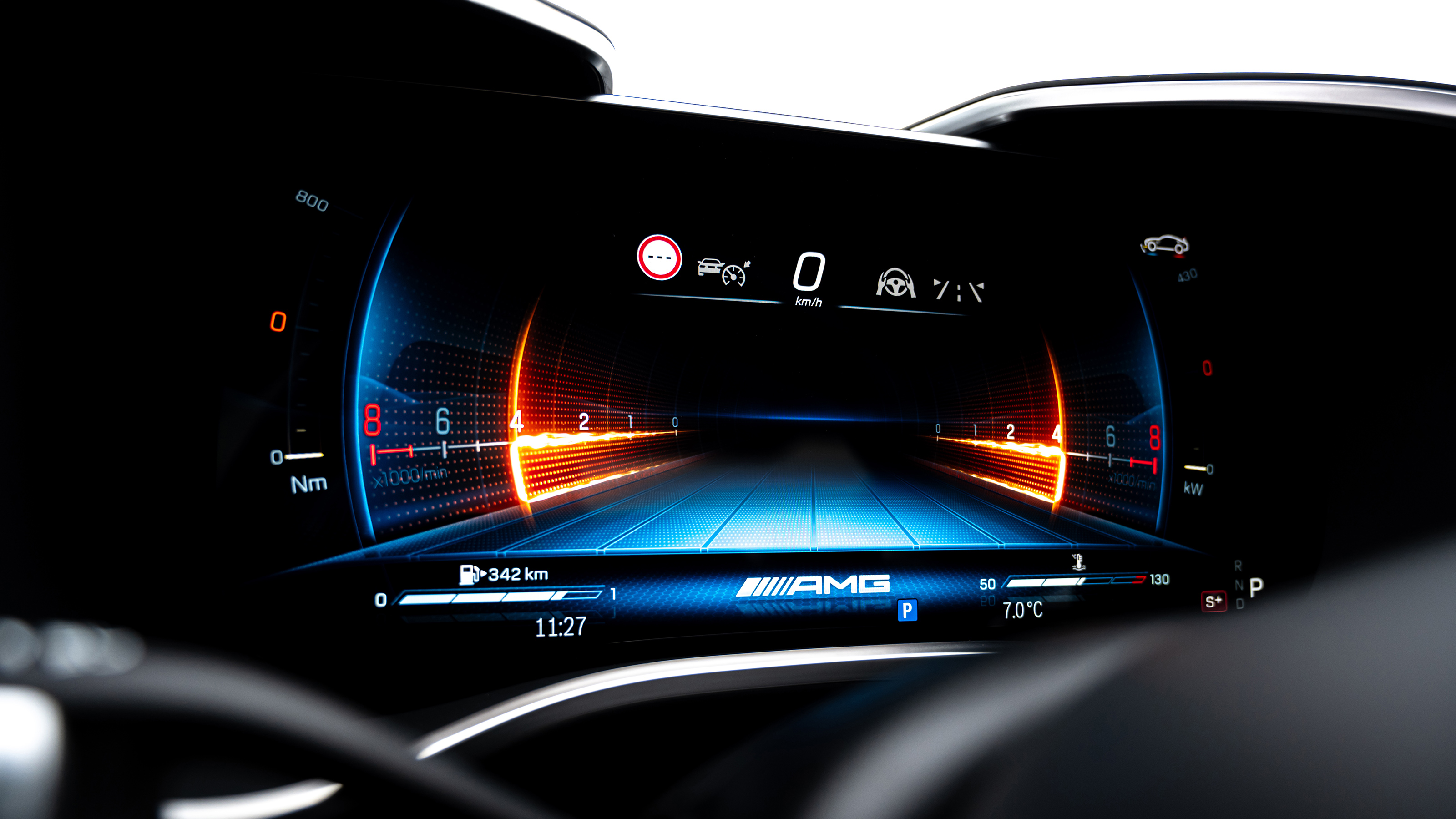 Mercedes-AMG GT 63 – dashboard