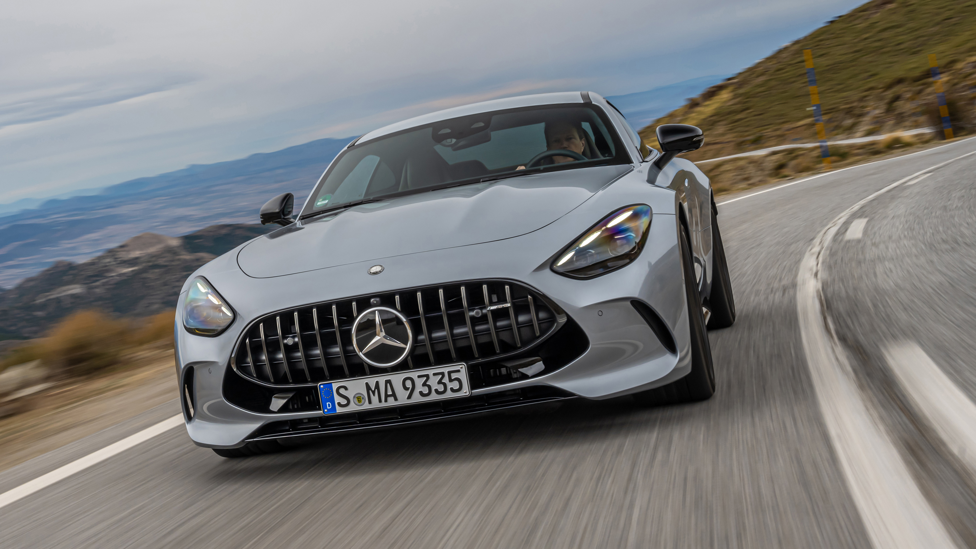 Mercedes-AMG GT 63 – nose