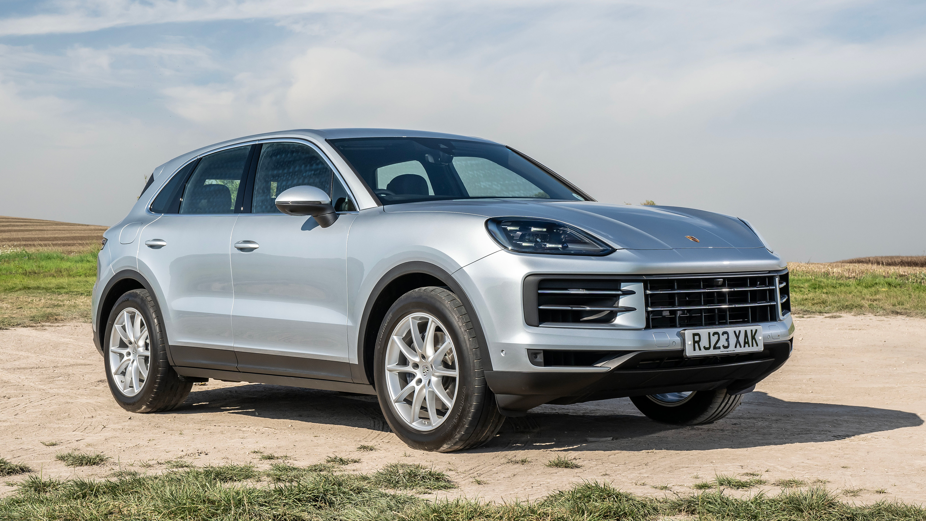Porsche Cayenne – front