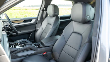 Porsche Cayenne – seats