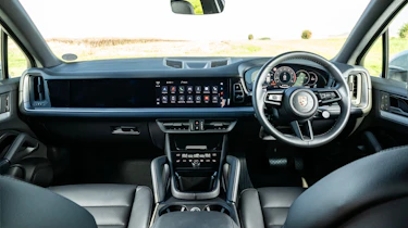 Porsche Cayenne – interior