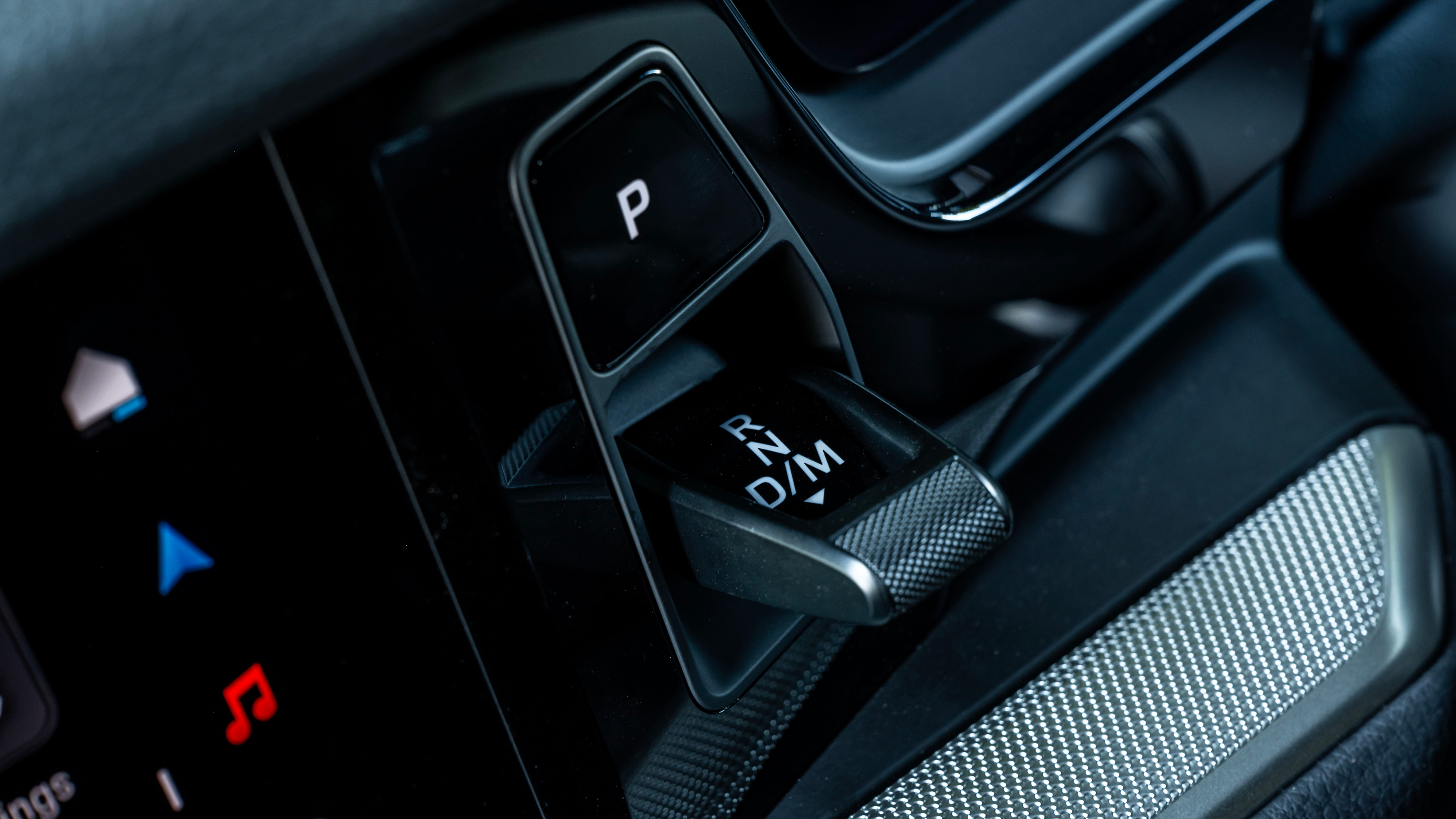 Porsche Cayenne – gear selector