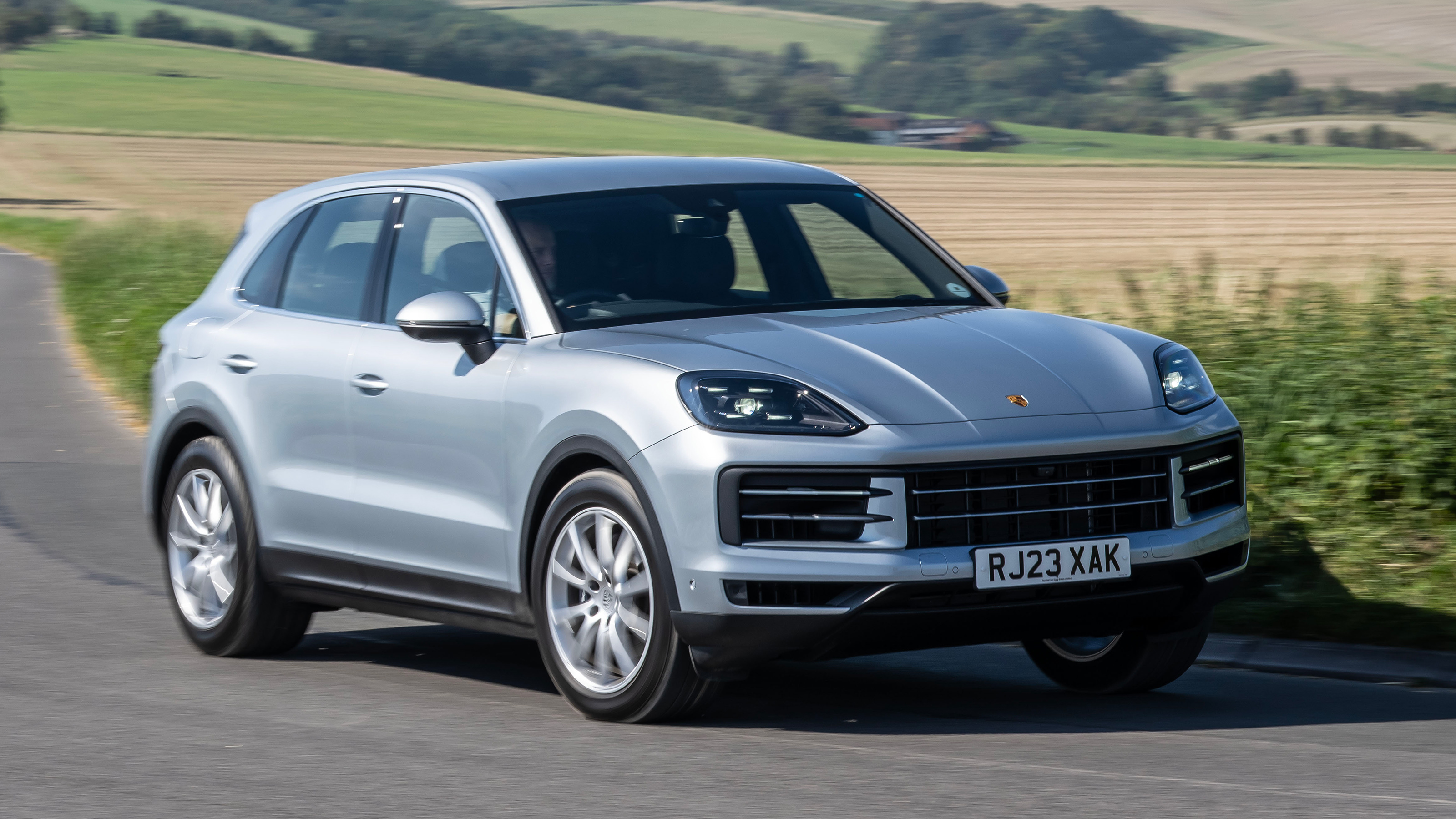 Porsche Cayenne – front