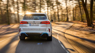 BMW iX5