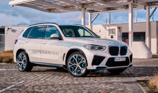 BMW iX5