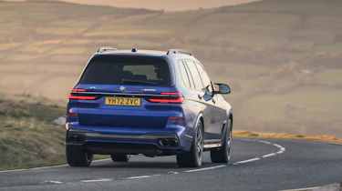 BMW X7 M60i – rear