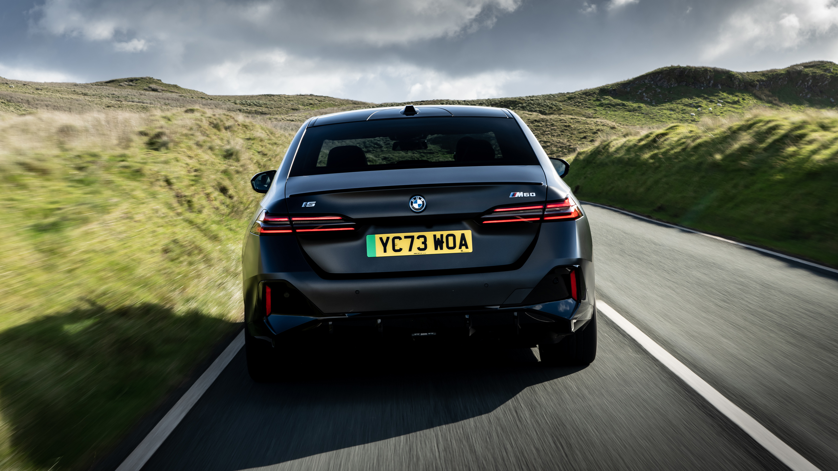 BMW i5 M60 – rear