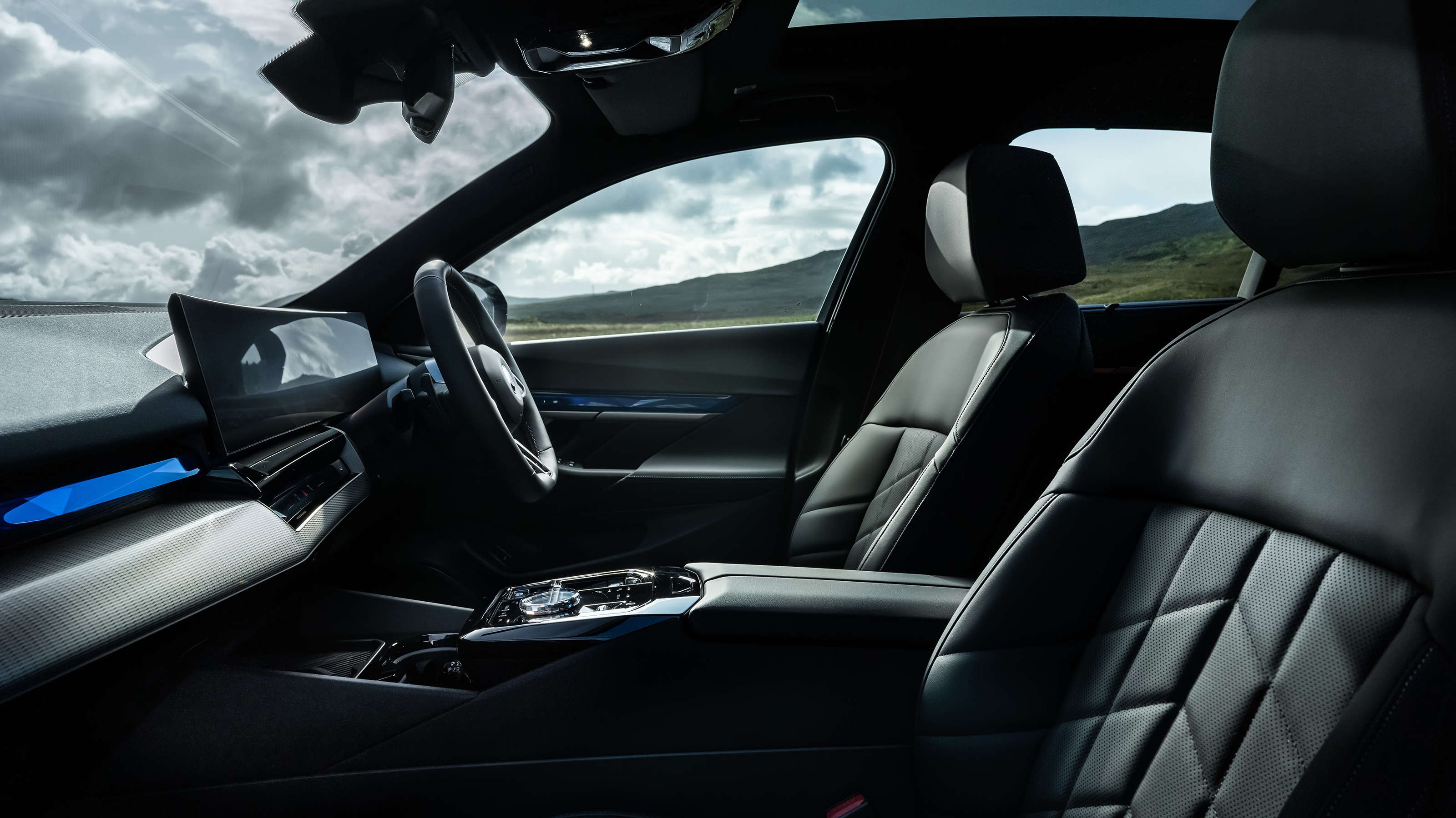 BMW i5 M60 – interior