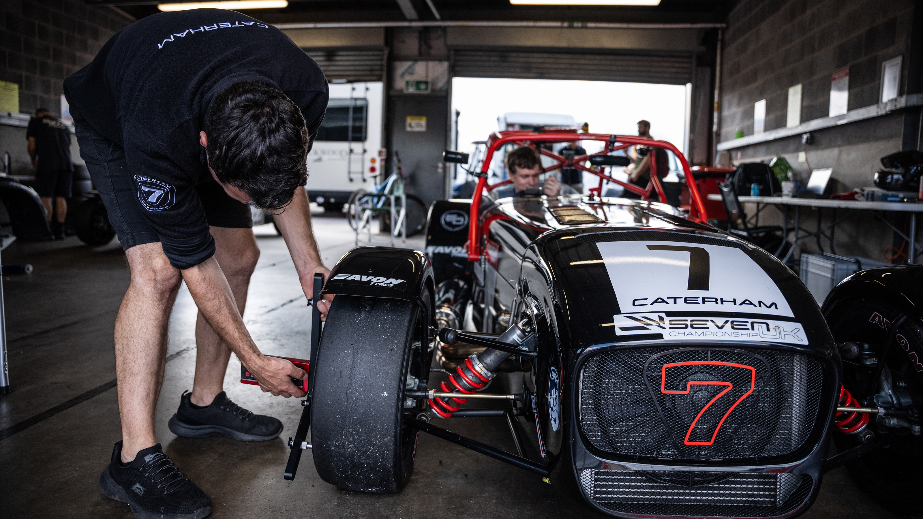Caterham racing – pit box