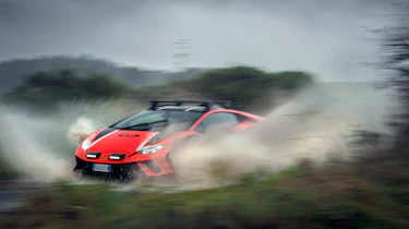 Lamborghini Huracán Sterrato – front