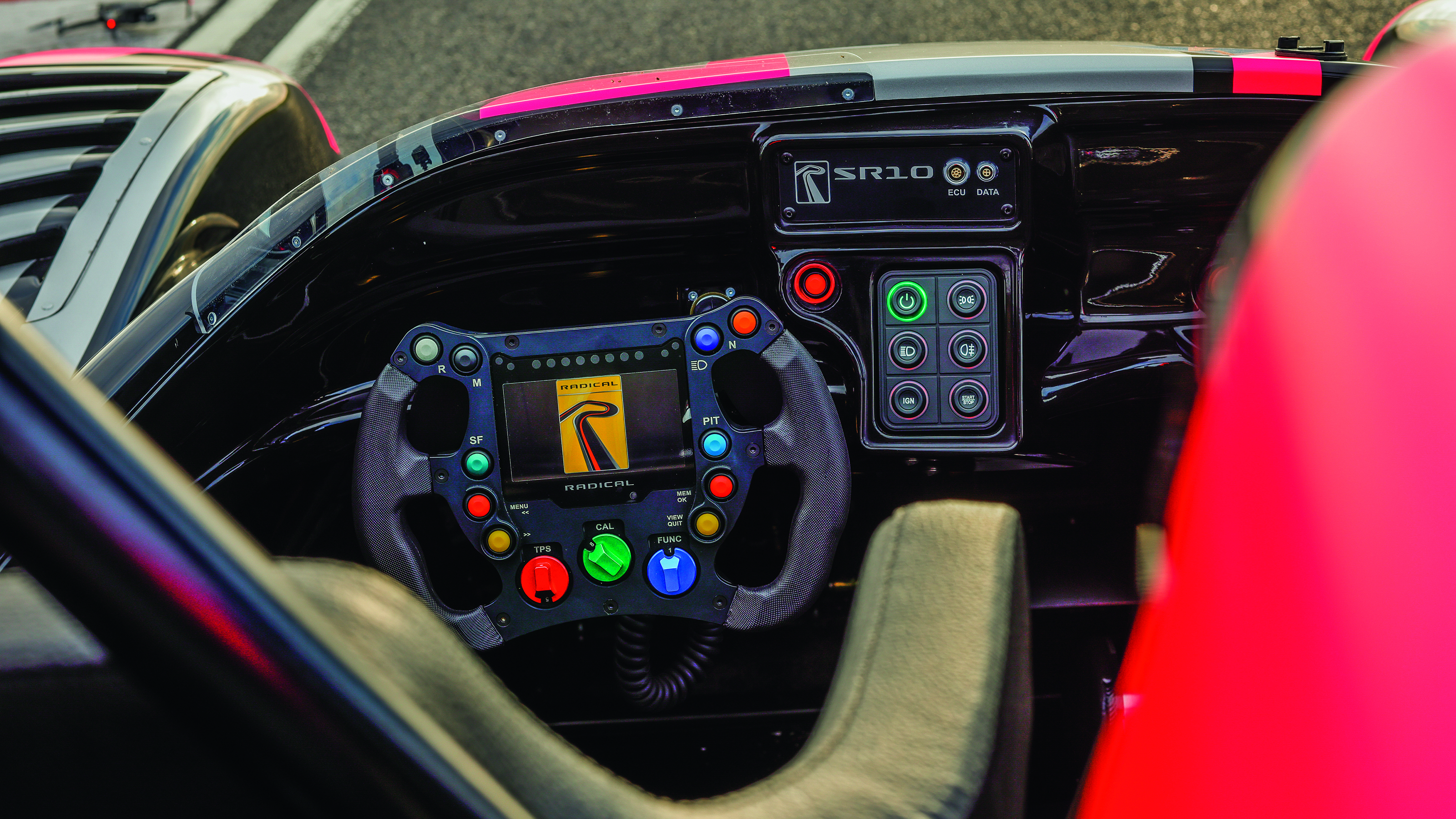 Radical SR10
