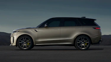 Range Rover Sport SV – profile