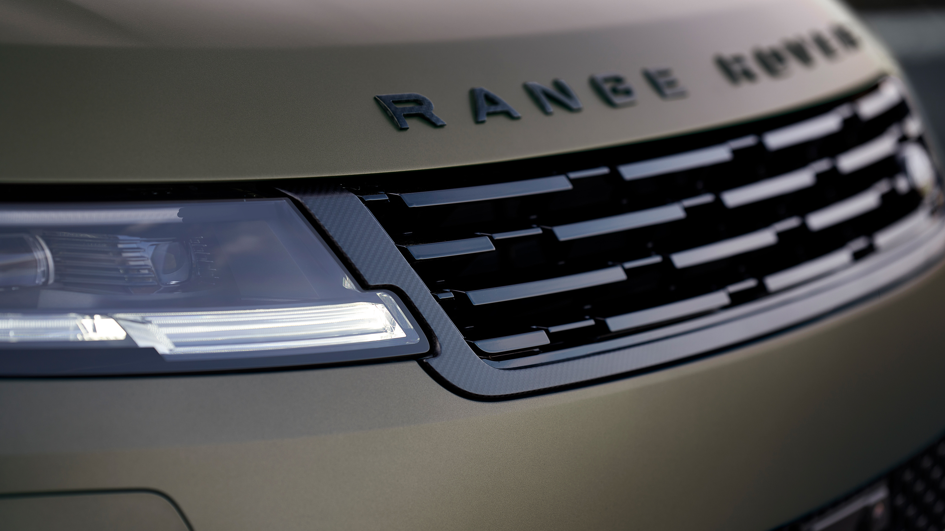 Range Rover Sport SV – grille