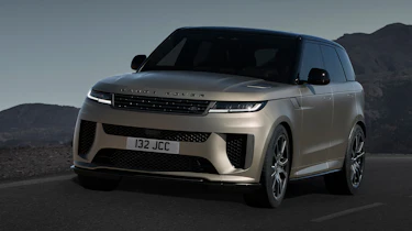 Range Rover Sport SV – front tracking