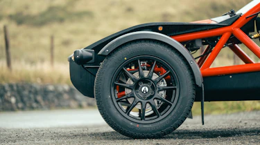 Ariel Nomad 2 – front wheel
