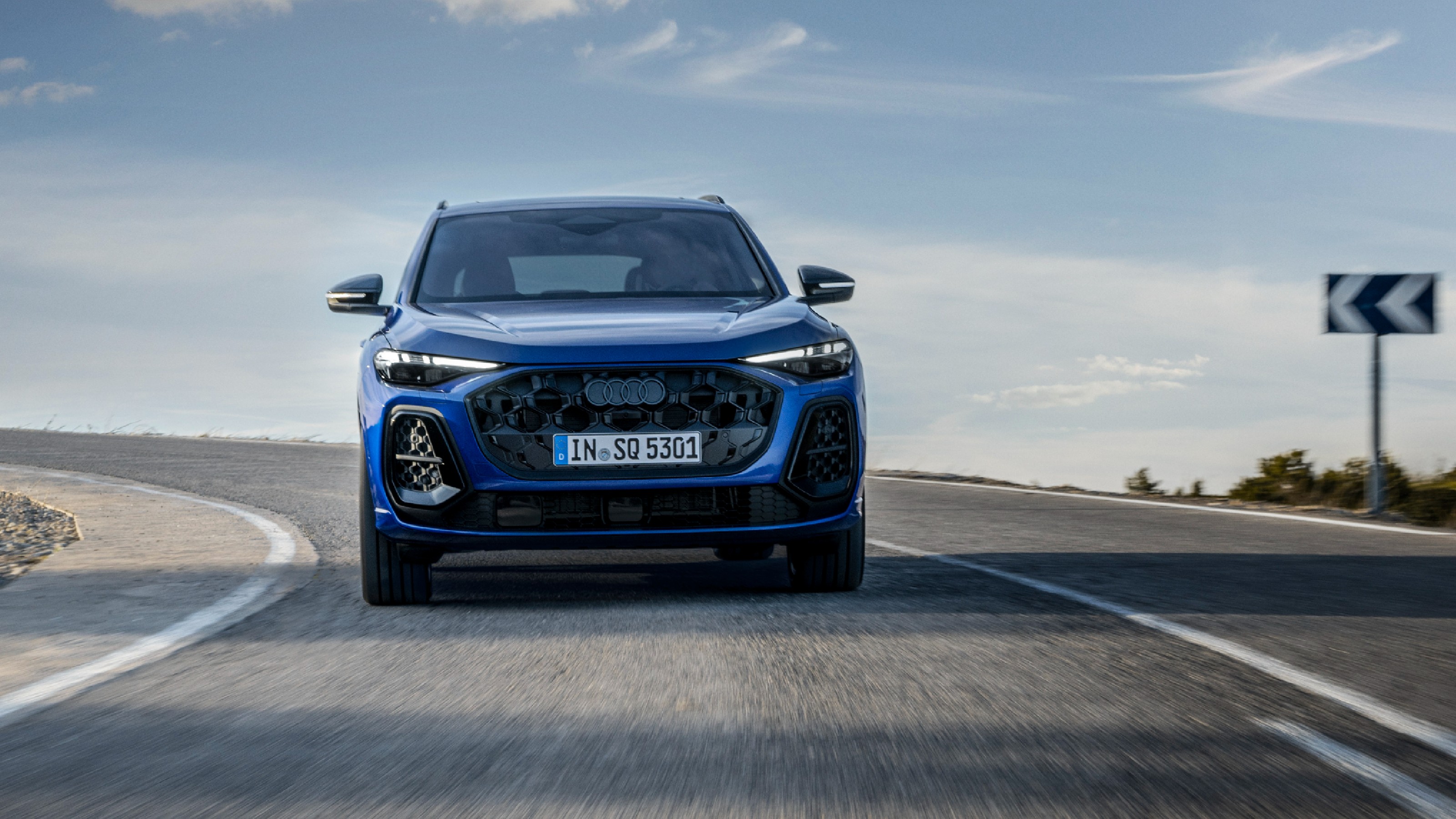Audi SQ5 dynamic front