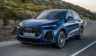 2024 Audi SQ5 front