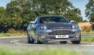 Aston Martin Vanquish – front