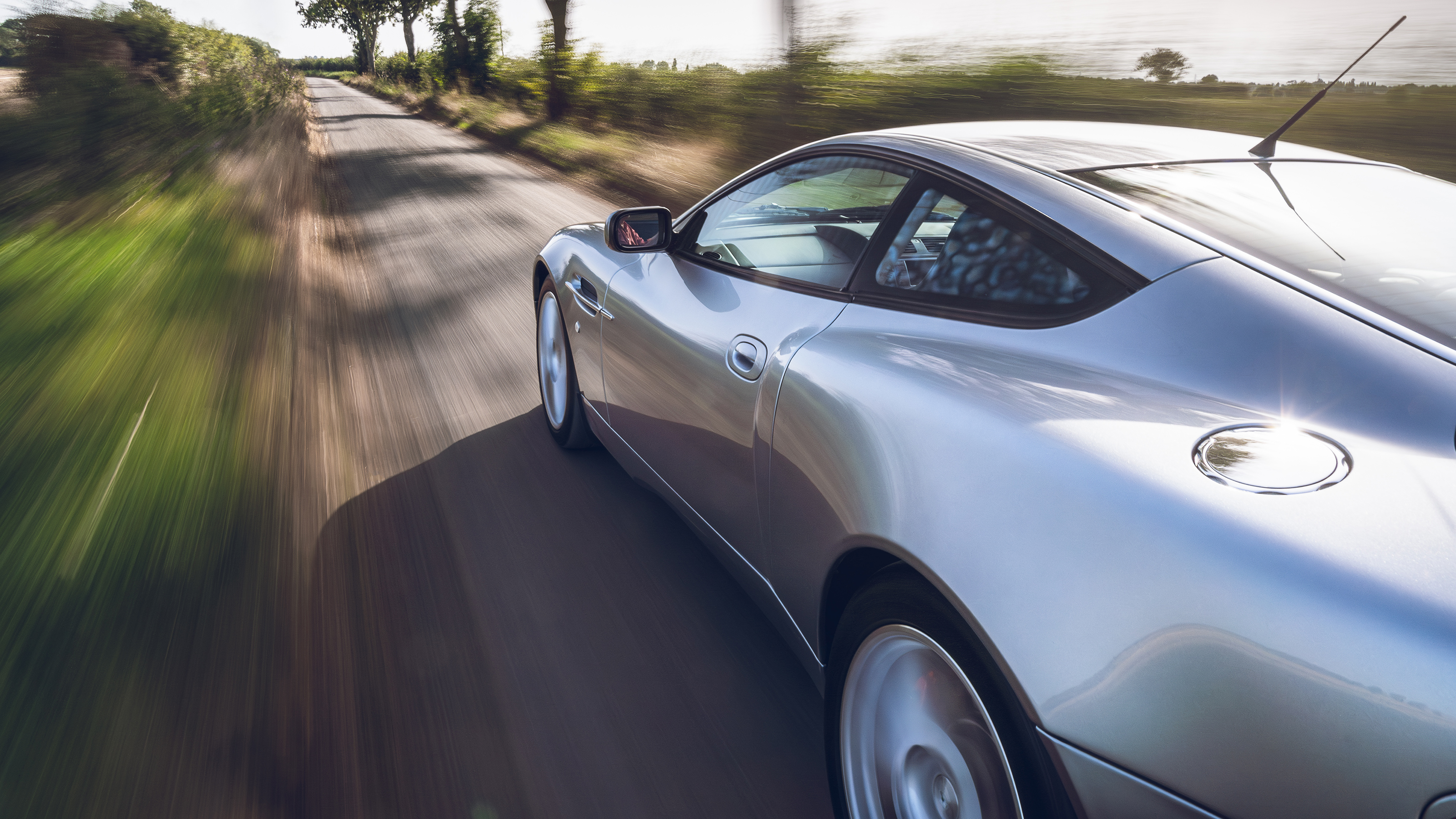 Aston Martin Vanquish – wheel arch