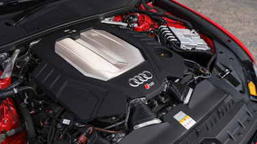 Audi RS6 Performance – engine bay