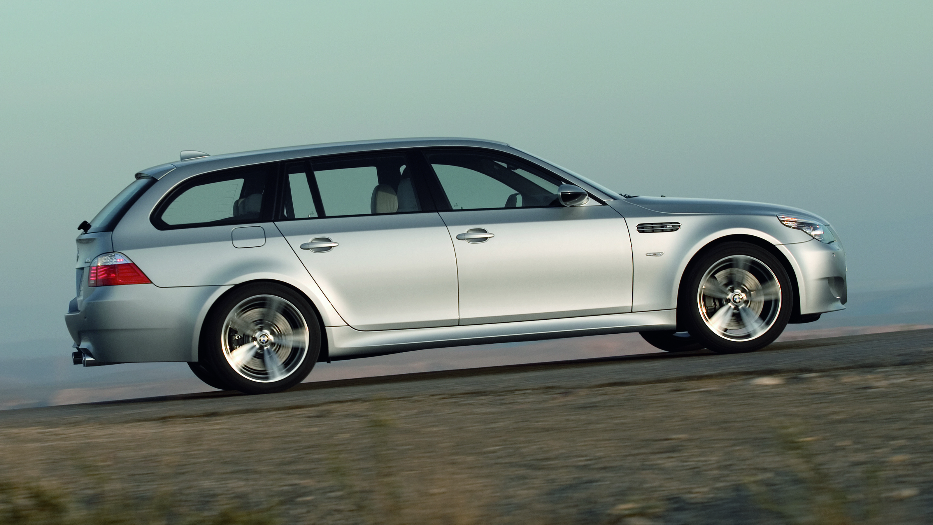 BMW M5 Touring E61