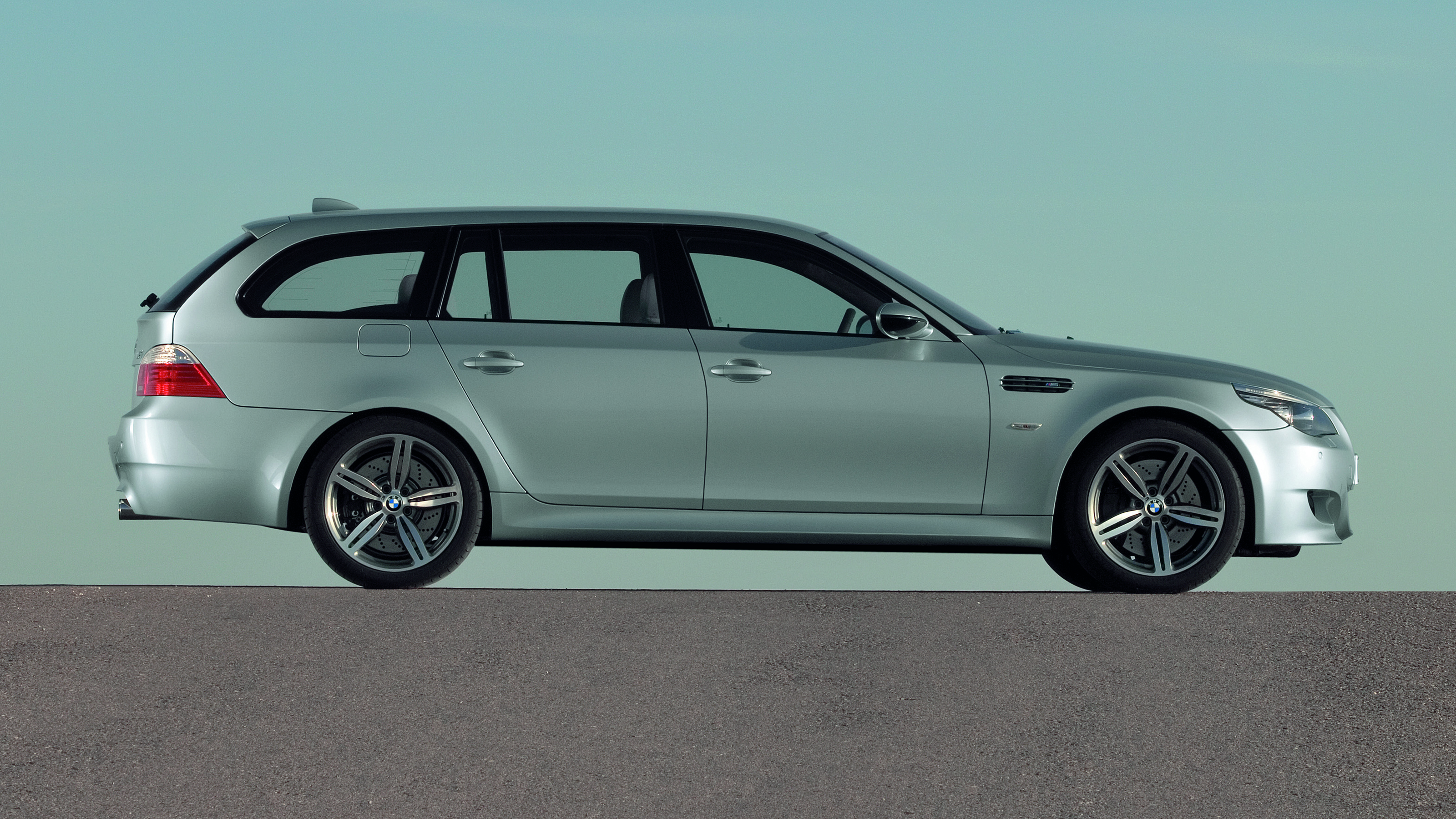 BMW M5 Touring E61