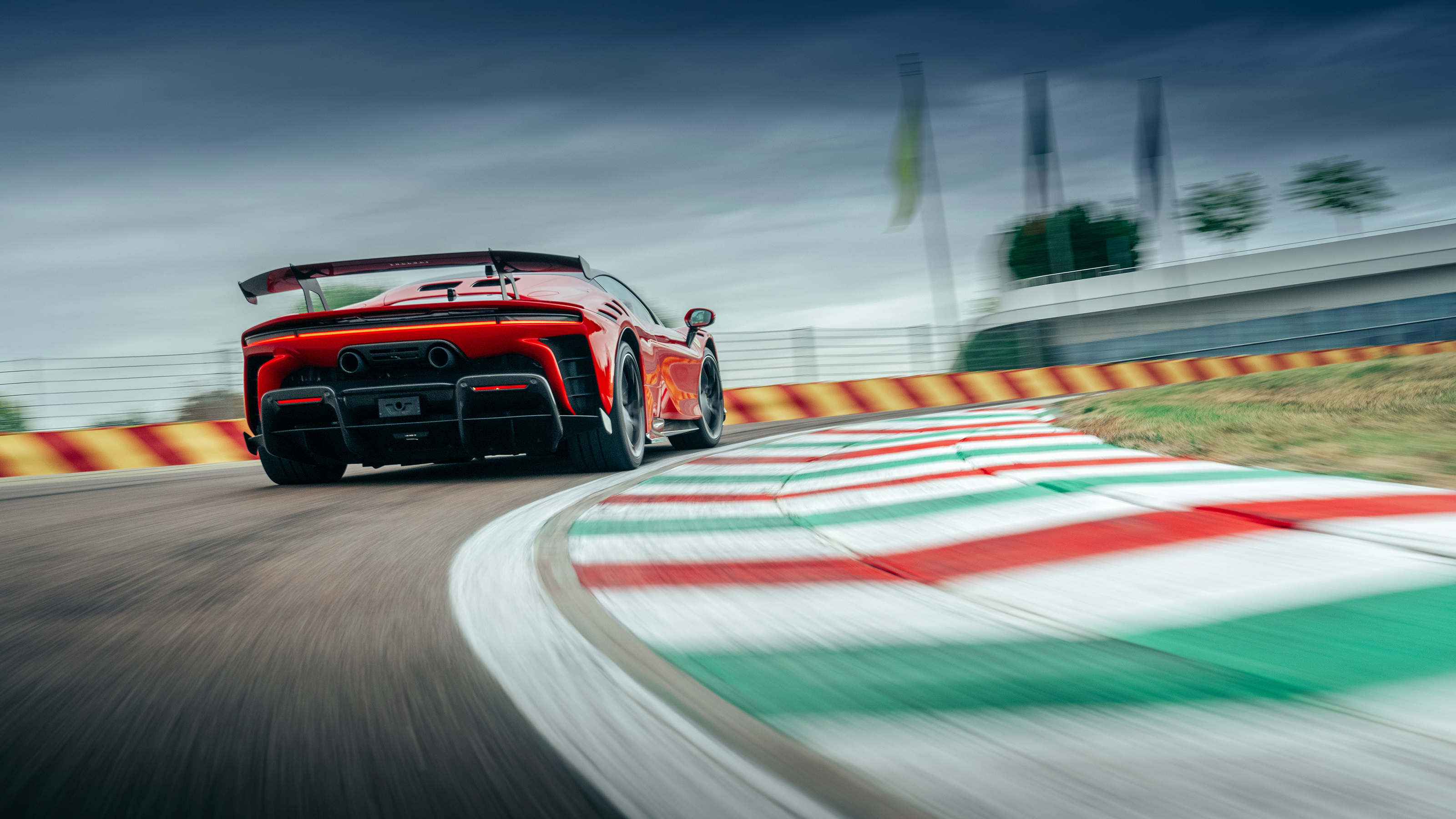 Ferrari SF90 XX Stradale – rear