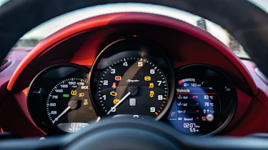 Honda NSX v Porsche 718 Spyder