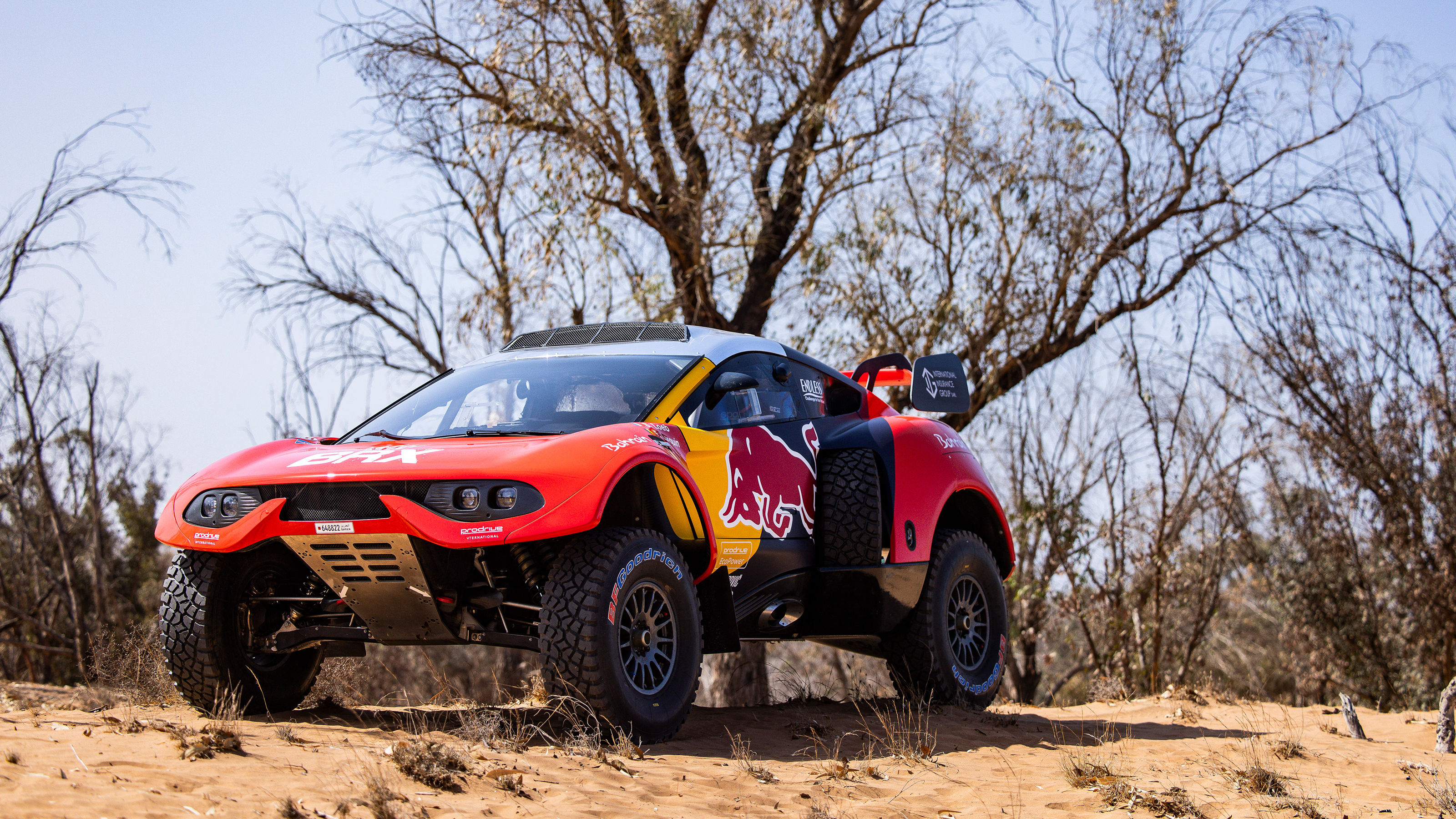Prodrive Hunter – front