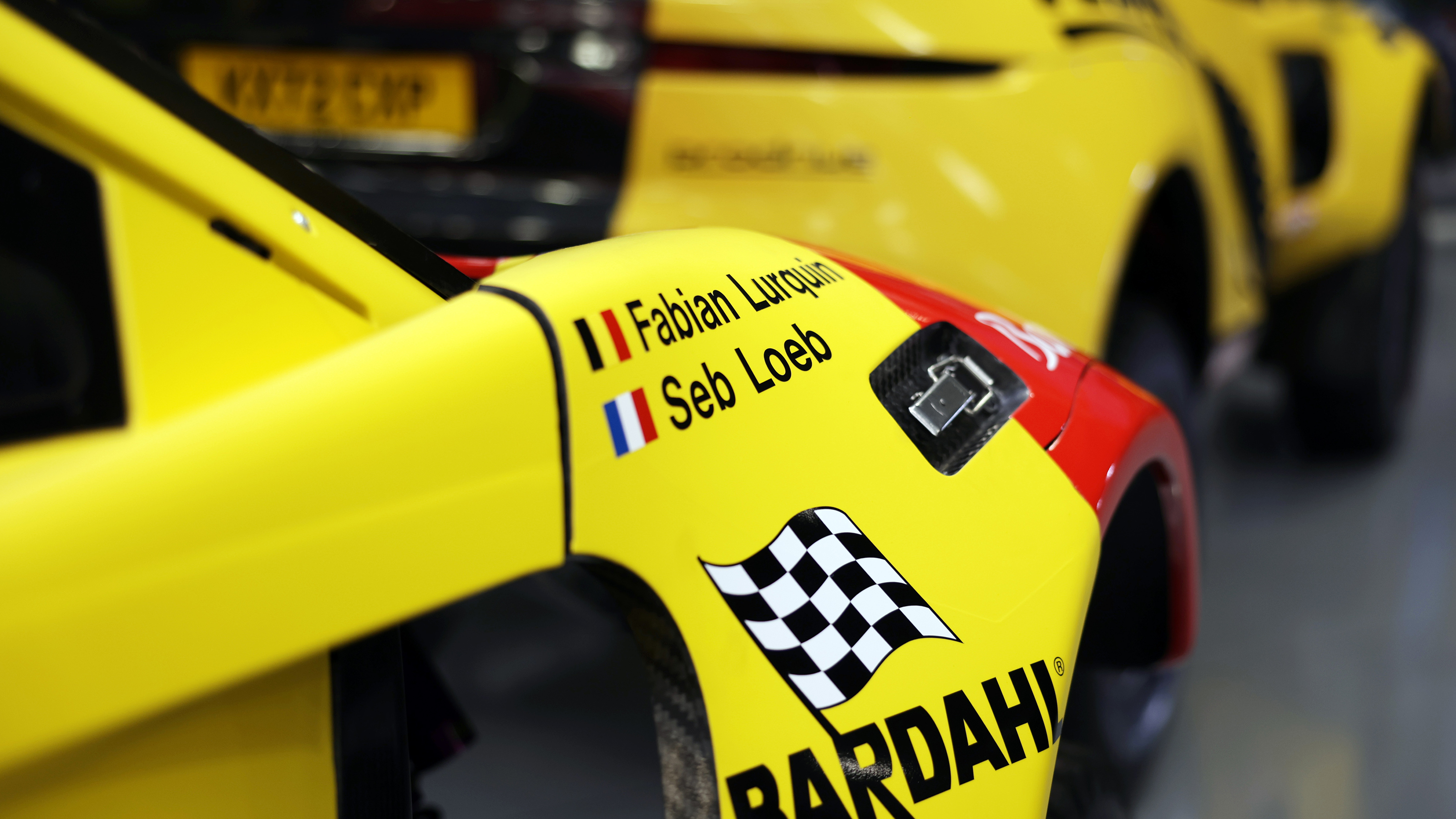 Prodrive Hunter – front wing