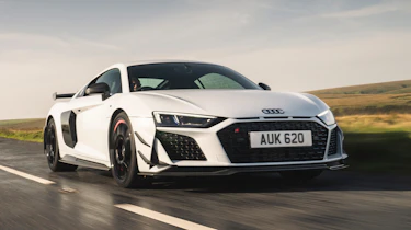 Audi R8 V10 GT RWD – front