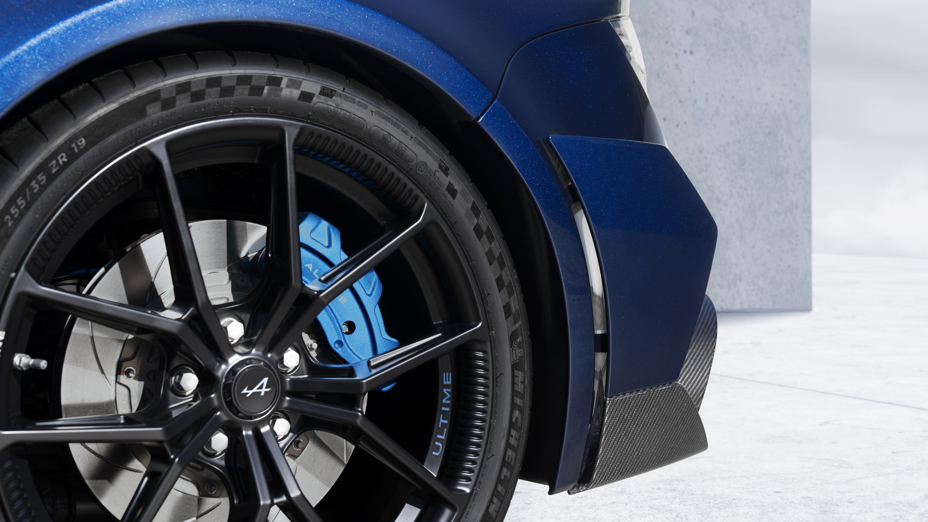 Alpine A110 R Ultime wheels