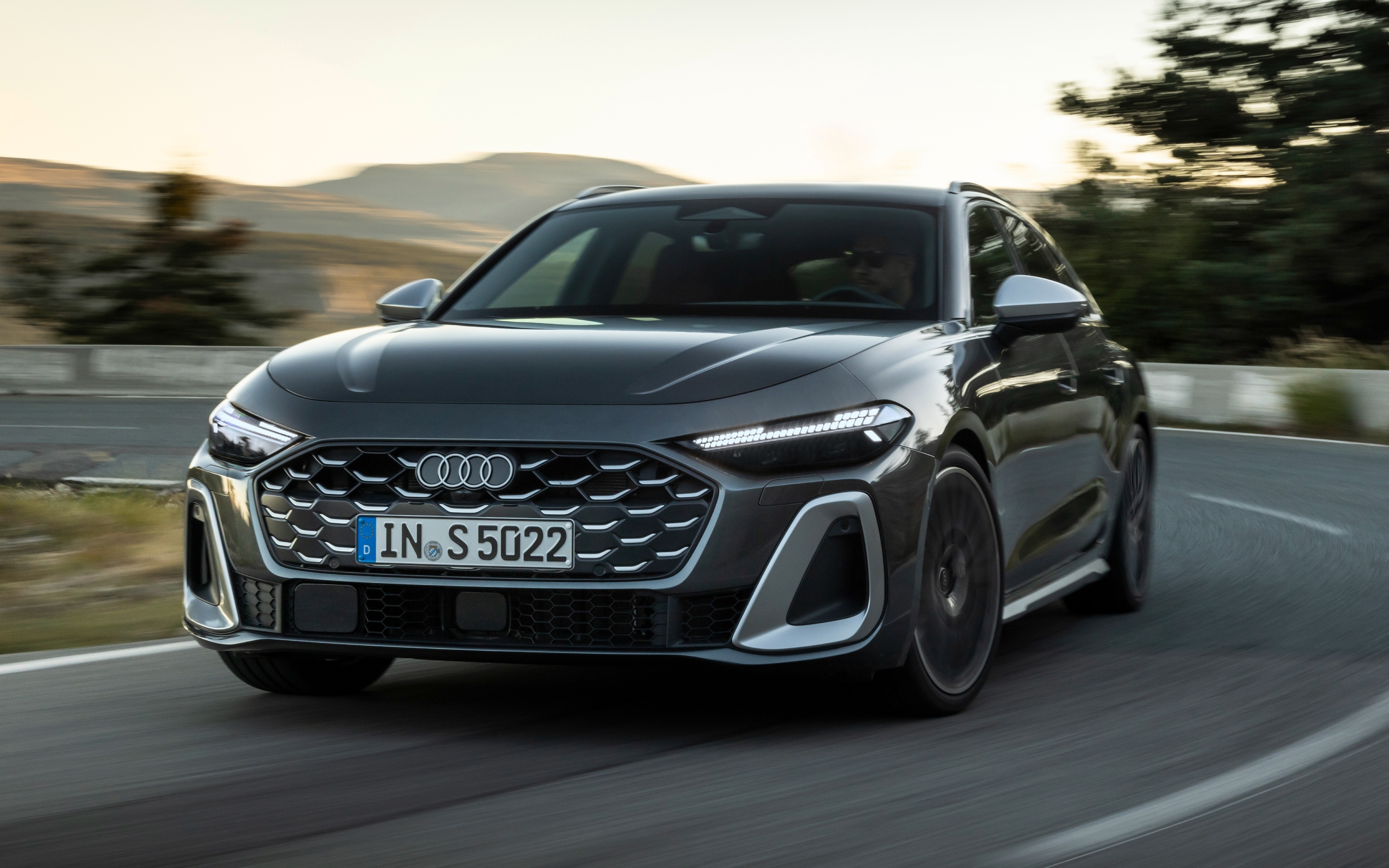 2025 Audi S5 Avant front