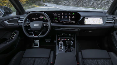 2025 Audi S5 interior