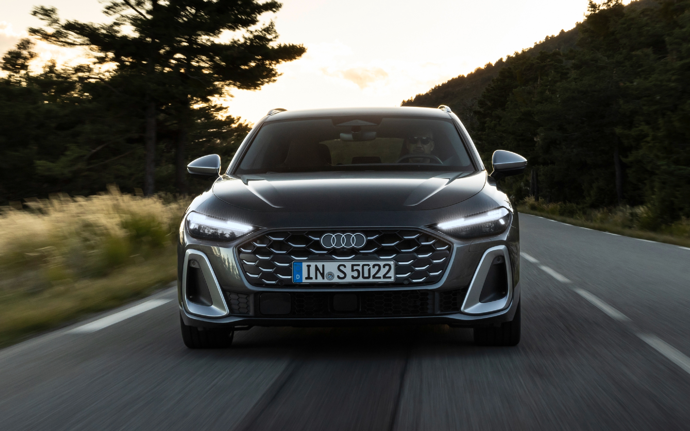 2025 Audi S5 Avant front