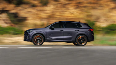 Cupra Terramar PHEV side