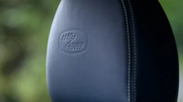 Classic Defender V8 details