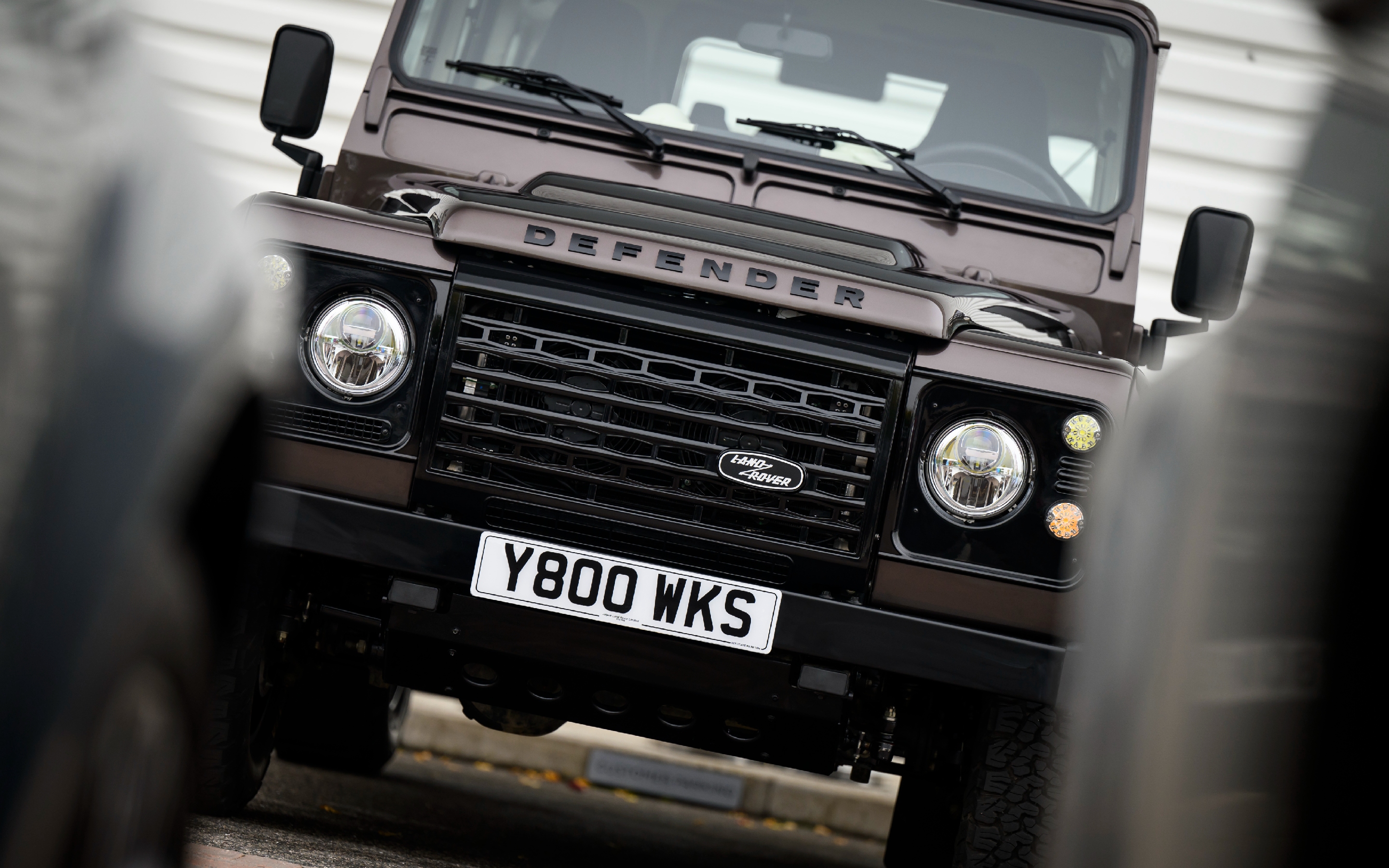 Classic Defender V8 front