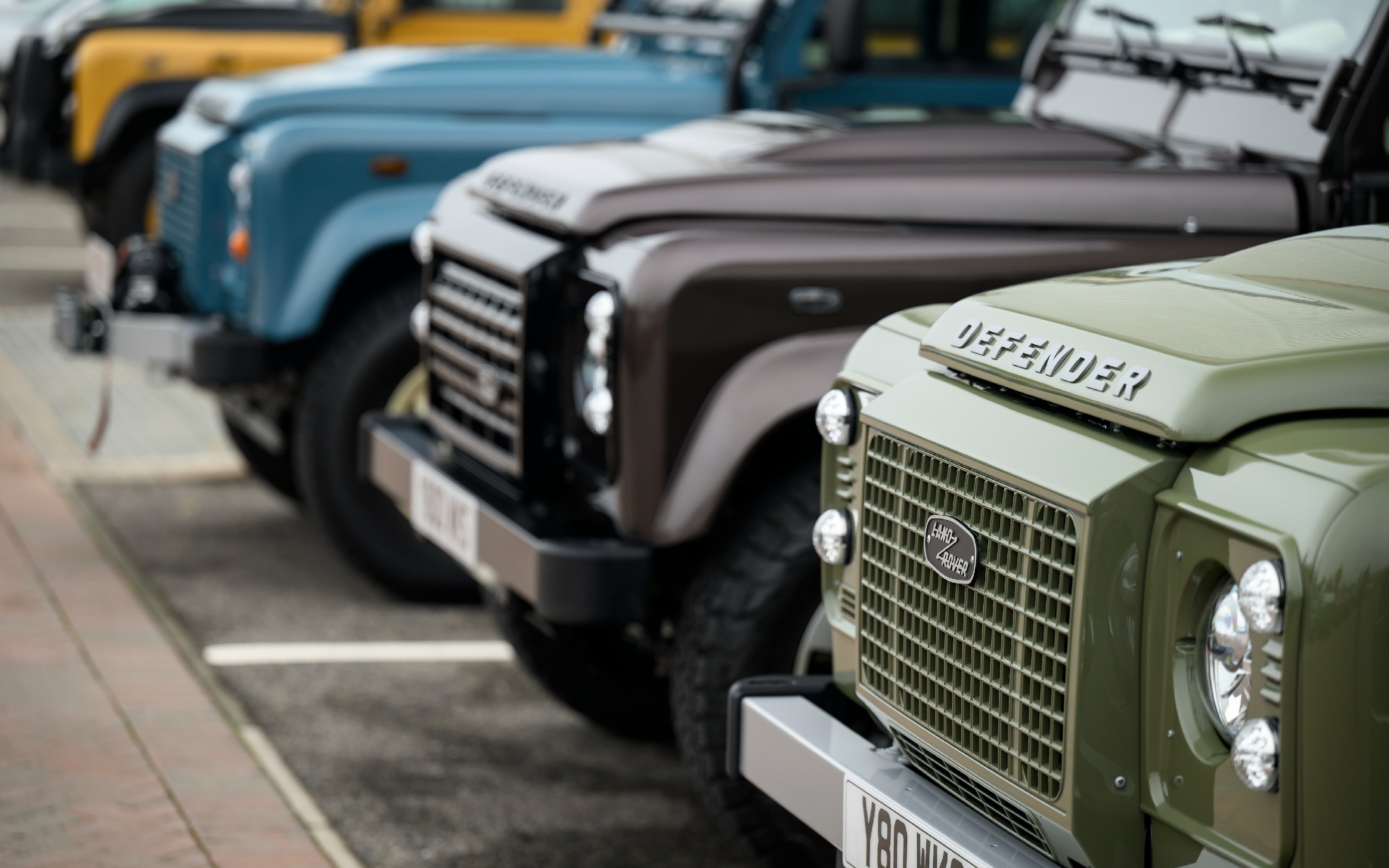 Classic Defender V8s