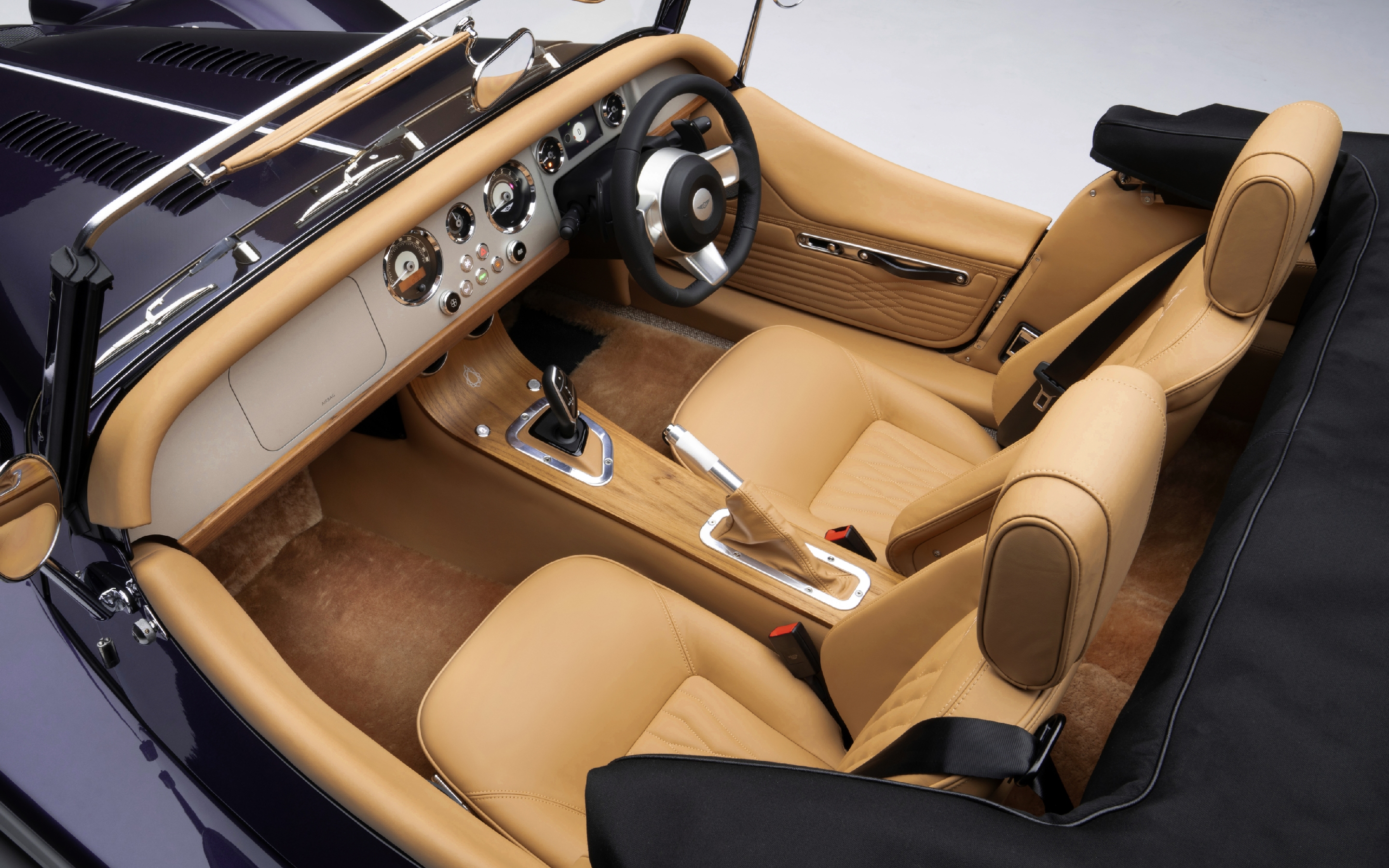Morgan Plus Six Pinnacle Edition interior