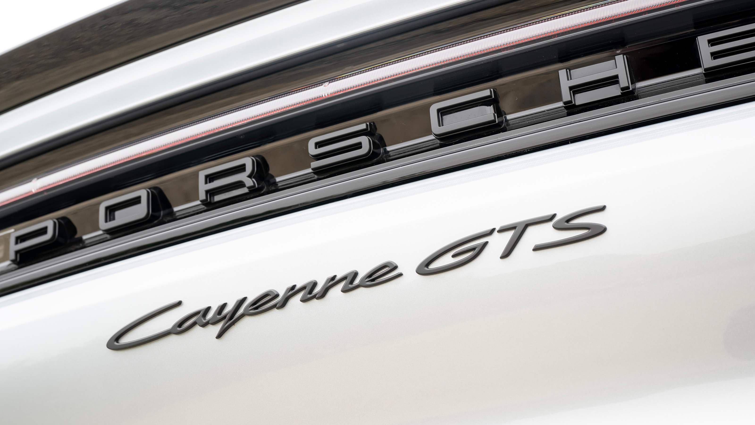 Porsche Cayenne GTS – badge
