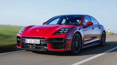 Porsche Panamera GTS – front