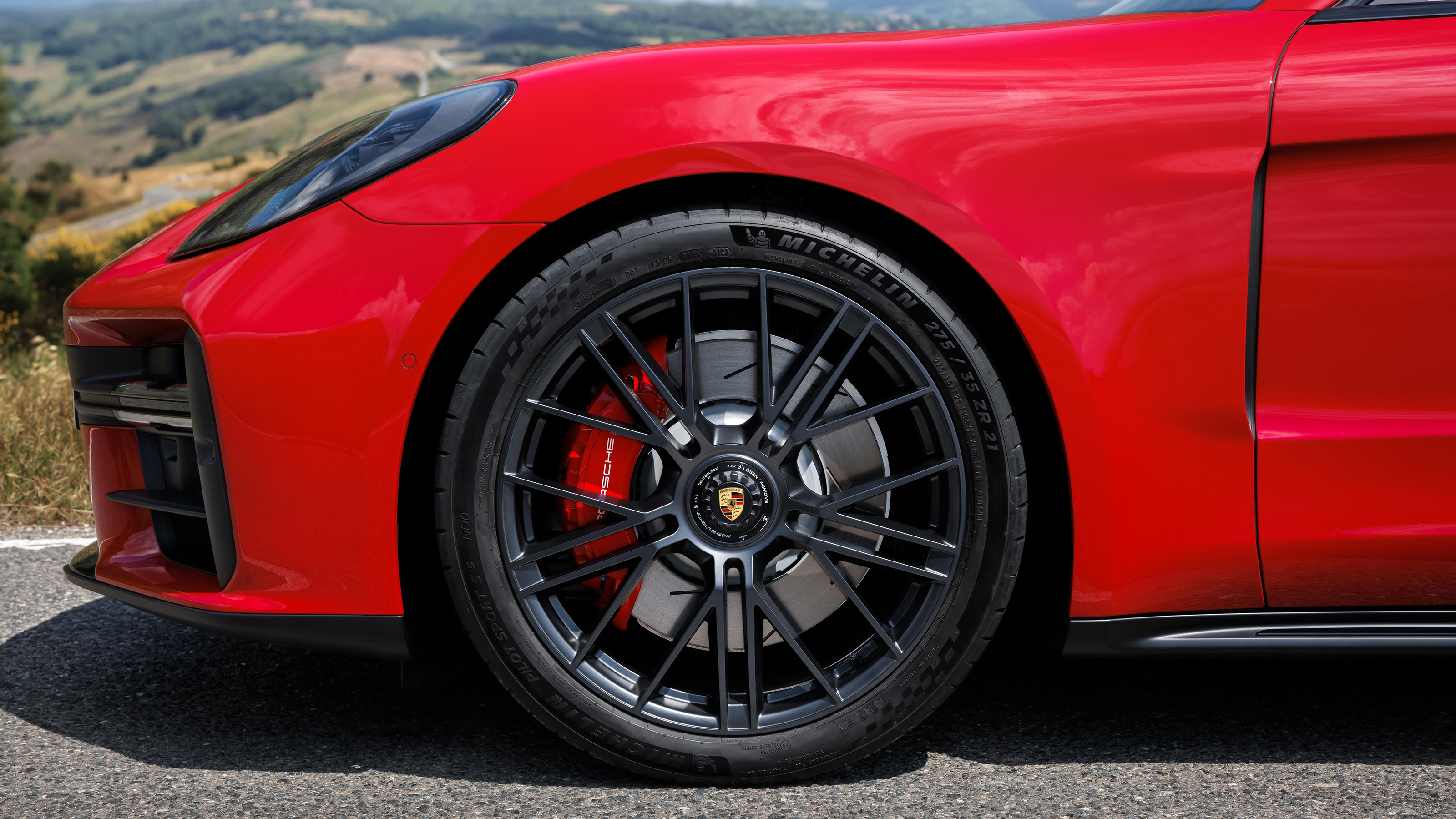 Porsche Panamera GTS – wheel