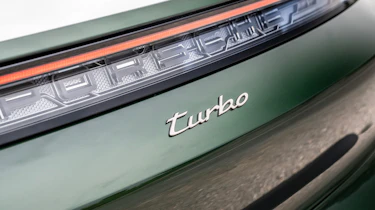Porsche Taycan – badge