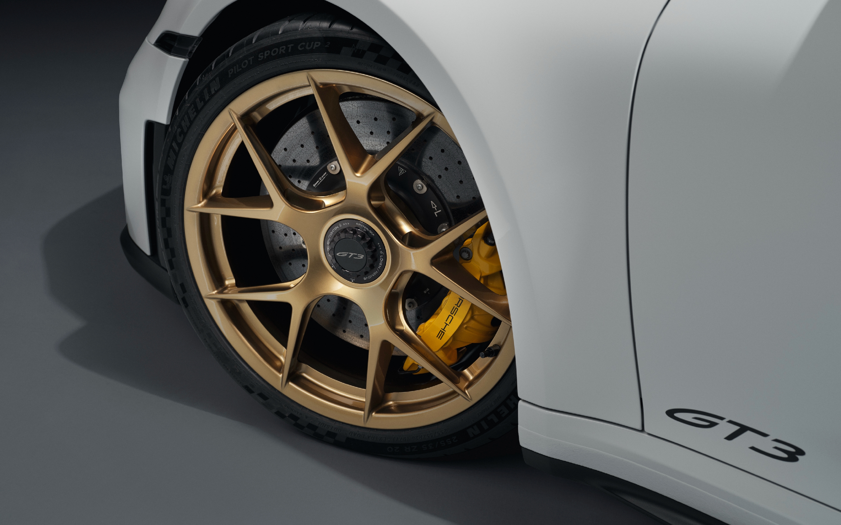 2025 Porsche 911 GT3 wheels